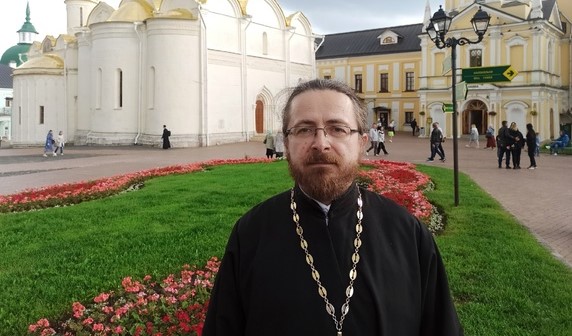 Иерей Виктор Селезнев 